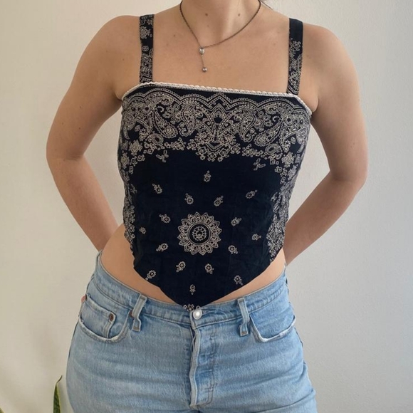 Vintage Tops - Vintage y2k Or 90s Navy Bandana Print Crop Top